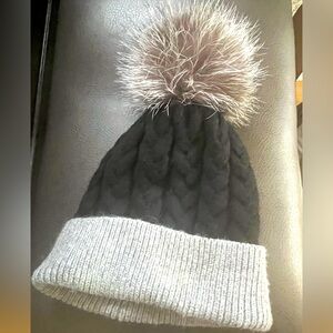 Adrienne Landau Beanie cable hat with Pom Pom. Perfect condition